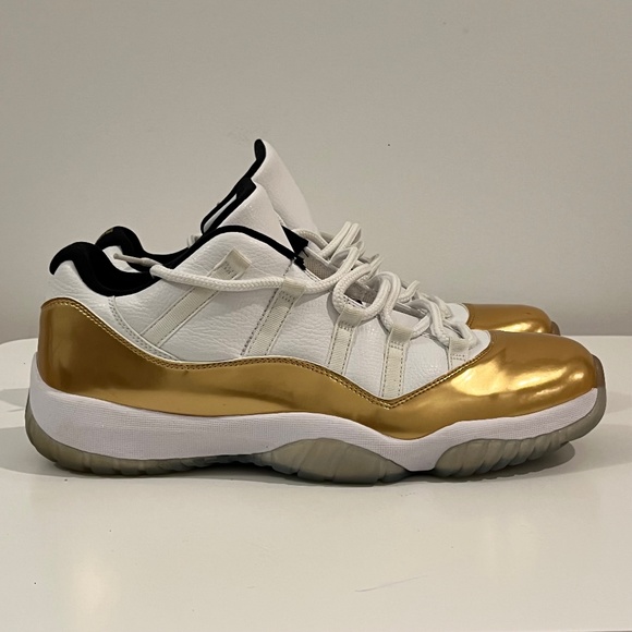 Air Jordan 11 Retro Low Closing Ceremony 2016 Metallic Gold white Mens size 13 - Picture 1 of 16